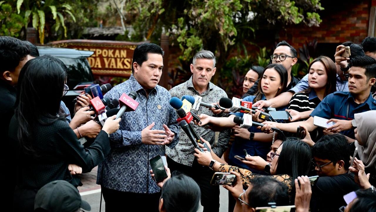 Demi lolos Piala Dunia, Prabowo minta Erick benahi kompetisi sepak bola