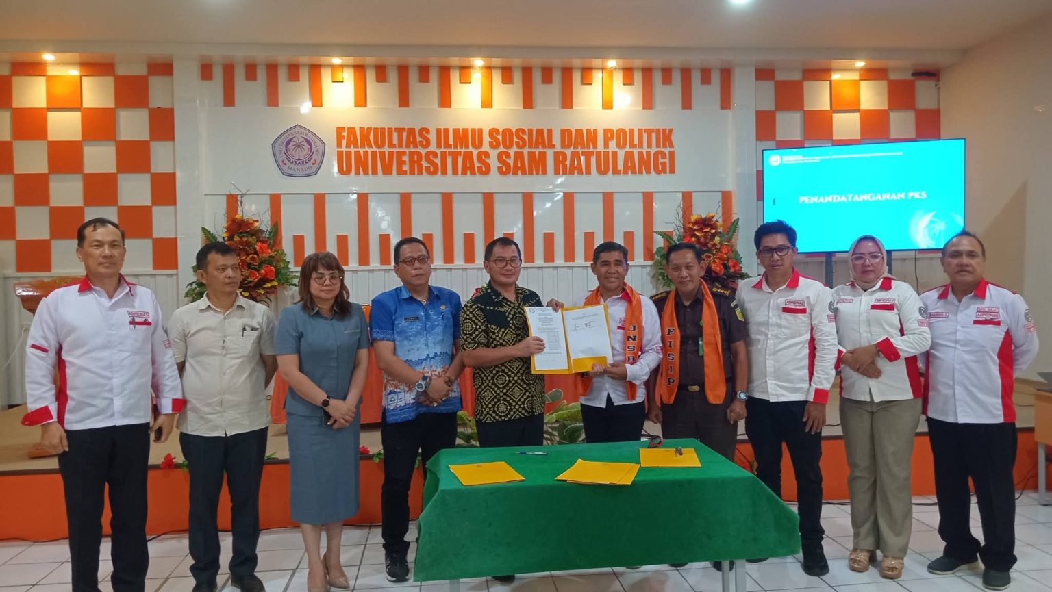 Fisip Unsrat di Pilhut Minahasa