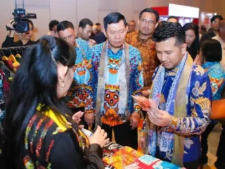 Transaksi tembus Rp1,88 triliun! Misi dagang Jatim–Sulut pecahkan rekor, Emil Dardak bawa puluhan pelaku usaha ke Manado