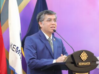 Kemnaker tingkatkan perlindungan awak kapal perikanan dengan standar kerja internasional