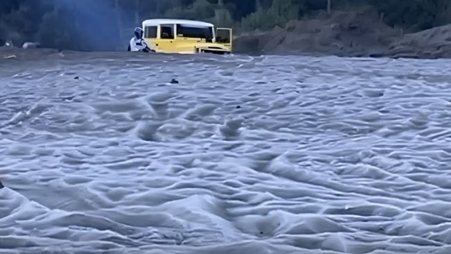 Suhu ekstrem di gunung Bromo