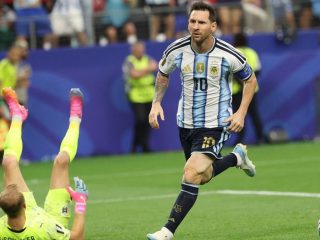 Piala Dunia 2026: Messi cetak sejarah lagi. Gagal penalti, tapi 'brace'-nya  bawa Argentina tumpas Austria 2-0