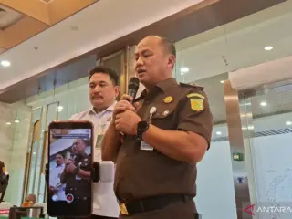 Beredar di Medsos, eks Jampidsus umrah usai jadi tersangka, Kejagung membantah