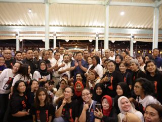 Kepuasan publik ke Prabowo turun, tapi masih di atas 50 persen. Kepala Bakom: "Nanti 80 persen lagi"