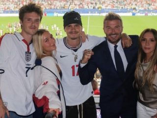 ‘Patah hati’ ala David Beckham saat Inggris disingkirkan Argentina di Atlanta