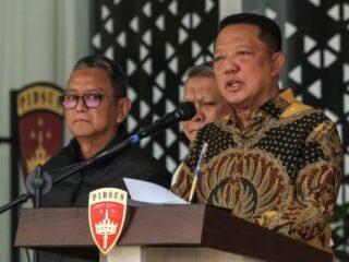 Breaking News! Eks Jampidsus Febrie Adriansyah ditetapkan sebagai tersangka korupsi dan TPPU