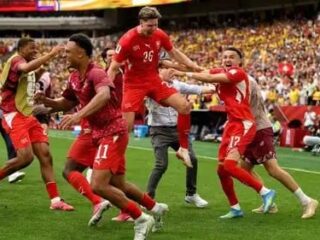 Rekor 70 tahun pecah, Swiss buat tim 'kuda hitam' Kolombia angkat koper