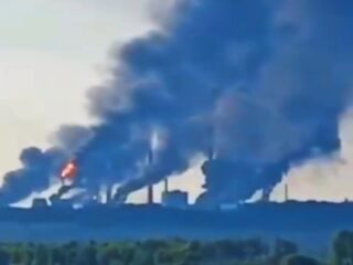 Ukraina serang puluhan kilang dan 21 kapal Rusia, krisis minyak makin parah