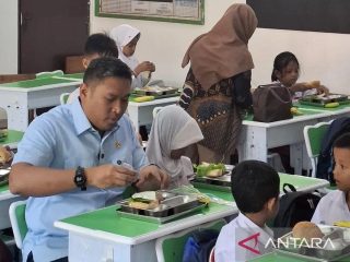 Gebrakan Kepala BGN Sudaryono, dapur MBG yang tak penuhi standar akan ditutup