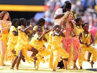 Lagu ‘Dai Dai’ karya Shakira dan Burna Boy dominasi tangga lagu global Billboard
