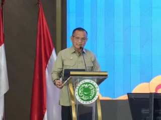 Lodewijk Paulus sorot kritis praktik politik transaksional, menguatnya oligarki, dan rendahnya moral politik