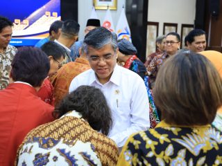 Dialog sosial Tripartit jadi kunci hadapi isu ketenagakerjaan Nasional