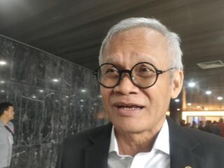 Masih mengkhawatirkan! DPR soroti penurunan dana transfer daerah 2027 hingga Rp600 Triliun, minta gaji ASN dan PPPK dijamin pemerintah