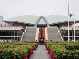 Wakil rakyat di Senayan mendesak operator segera laksanakan putusan MK soal pulsa hangus