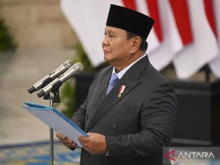 Kontroversi 'londo ireng': Prabowo kritik orientasi kepentingan, sasar oknum tertentu yang bekerja untuk kepentingan asing, korbankan kepentingan nasional