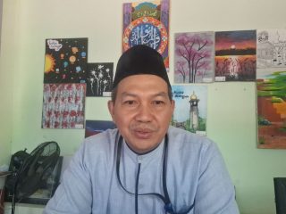 Bayi tujuh hari telah didaftarkan orang tuanya jadi murid SD