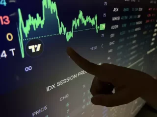 Naik 9,88 poin ke posisi 6.277, IHSG Rabu dibuka menguat