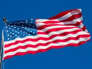 Trump: "AS memiliki amunisi dalam jumlah besar". Produksi terus berjalan dan pasokan baru selalu dikirim
