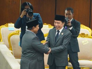 Pasar sambut positif Pidato Prabowo: IHSG sesi I naik 0,56 persen, rupiah 50 poin