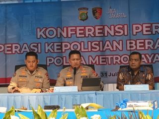 Heboh demo besar Agustus via Medsos, pusat perbelanjaan pasang pagar tinggi. Polisi: Belum terima surat rencana aksi itu