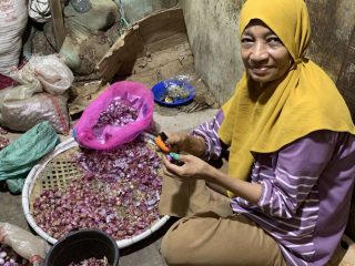 Tentang upah pengupas bawang: Istana 'pasang badan', minta fokus ke substansi Pidato Presiden Prabowo