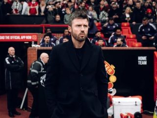 Pengalaman sebagai pemain, Carrick sebut Manchester United tidak diuntungkan hadapi tim promosi