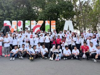 'Fun walk' di Ternate bukan sekadar olahraga, Kemenkum Malut buka layanan hukum gratis