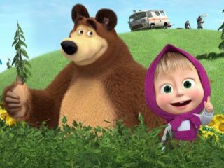 Gara-gara perang, Ukraina jatuhkan sanksi ke film animasi Rusia 'Masha and the Bear'