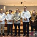 HB Jassin dan Aloei Saboe