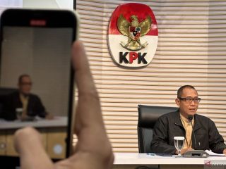 Bongkar suap jalur mandiri Unsoed, penyidik KPK tetapkan enam tersangka