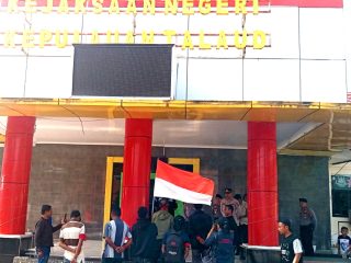 Geger kasus korupsi dana desa, ratusan warga Maririk Kepulauan Talaud ngamuk tuntut Kades segera dilengserkan