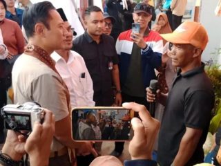 Sulap kawasan kumuh Gresik jadi layak huni, Menko AHY tancap gas kunker di Jawa Timur