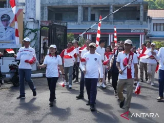 Pesan tegas Plt Bupati Sitaro saat buka semarak HUT RI: Kibarkan merah putih selama Agustus!