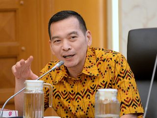 DPR dorong pemerintah untuk kaji ulang perda soal larangan bakar lahan