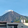 Lava Karangetang meluncur 1,1 kilometer! Warga dan wisatawan harap waspada