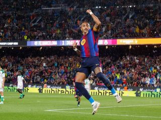 Beda nasib, sama-sama main di kandang, Barcelona pesta gol di LaLiga, MU tersingkir di Piala Liga