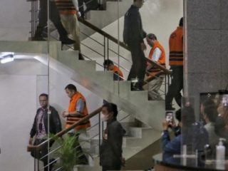 KPK : Empat Tersangka Diduga Orang Dekat Nusron Wahid. Ini Rincian Suapnya