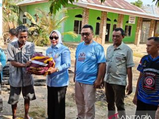 Wabup bantu korban kebakaran