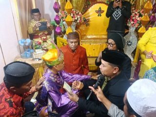 Mengharukan! Pasangan difabel di Gorontalo Utara menikah, akad dibantu bahasa isyarat