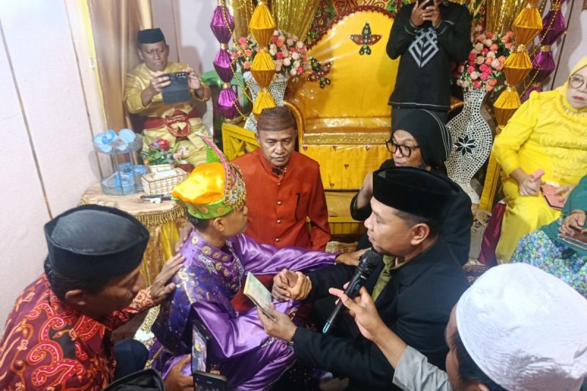 Akad nikah pasangan difabel