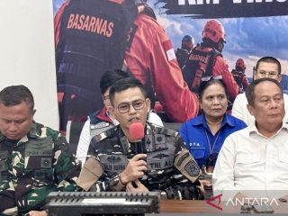 Bangkai KM Virgo bergeser tapi masih terlihat di bawah permukaan laut, TNI AL ubah strategi evakuasi