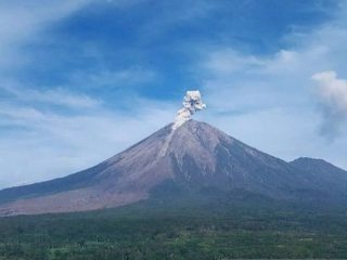 BMKG deteksi sebaran debu vulkanik 4 gunung api di Indonesia, ini daftarnya