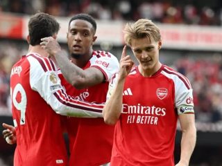 Klasemen Liga Inggris: Arsenal tempel ketat City di puncak, MU urutan ke-11