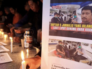 Puluhan Jurnalis dan Polisi Gowa Gelar Doa Bersama untuk 5 Jurnalis Hilang
