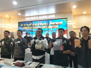Vape Narkoba Senilai Rp540 Juta dimusnahkan ! Polisi Gulung 15 Pengedar Narkotika di Batam
