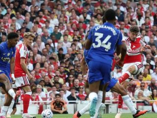 Arsenal 'comeback', 'The Gunners' bekuk Chelsea 2-1