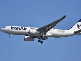 Hadapi pengucilan total dari sistem perbankan global, Menkeu AS: Besok, seluruh Maskapai Penerbangan Iran berhenti beroperasi