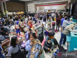 Selain Soekarno-Hatta, tiga Bandara ditutup sementara akibat sebaran abu vulkanik Anak Krakatau