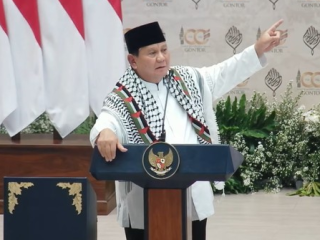 Prabowo minta masyarakat berani berpikir, tak mudah terpengaruh