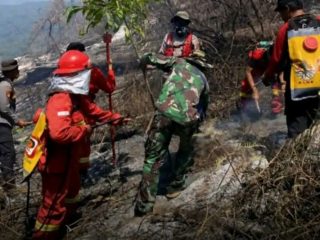 Kebakaran Gunung Rinjani padam total, jalur pendakian Torean dan Senaru masih ditutup
